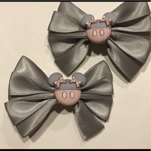 Hair bows